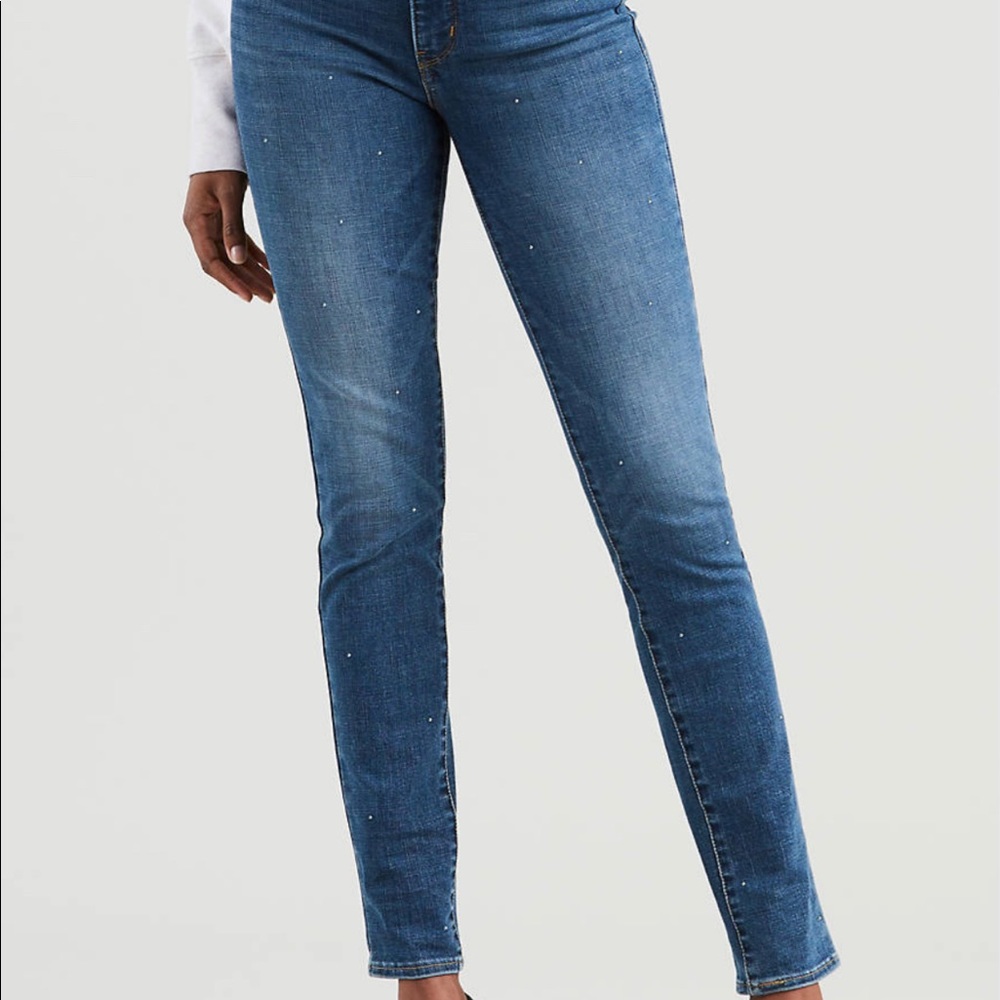 Levi’s 311 SHAPING SKINNY STUDDED ANKLE LEVI’s sz31